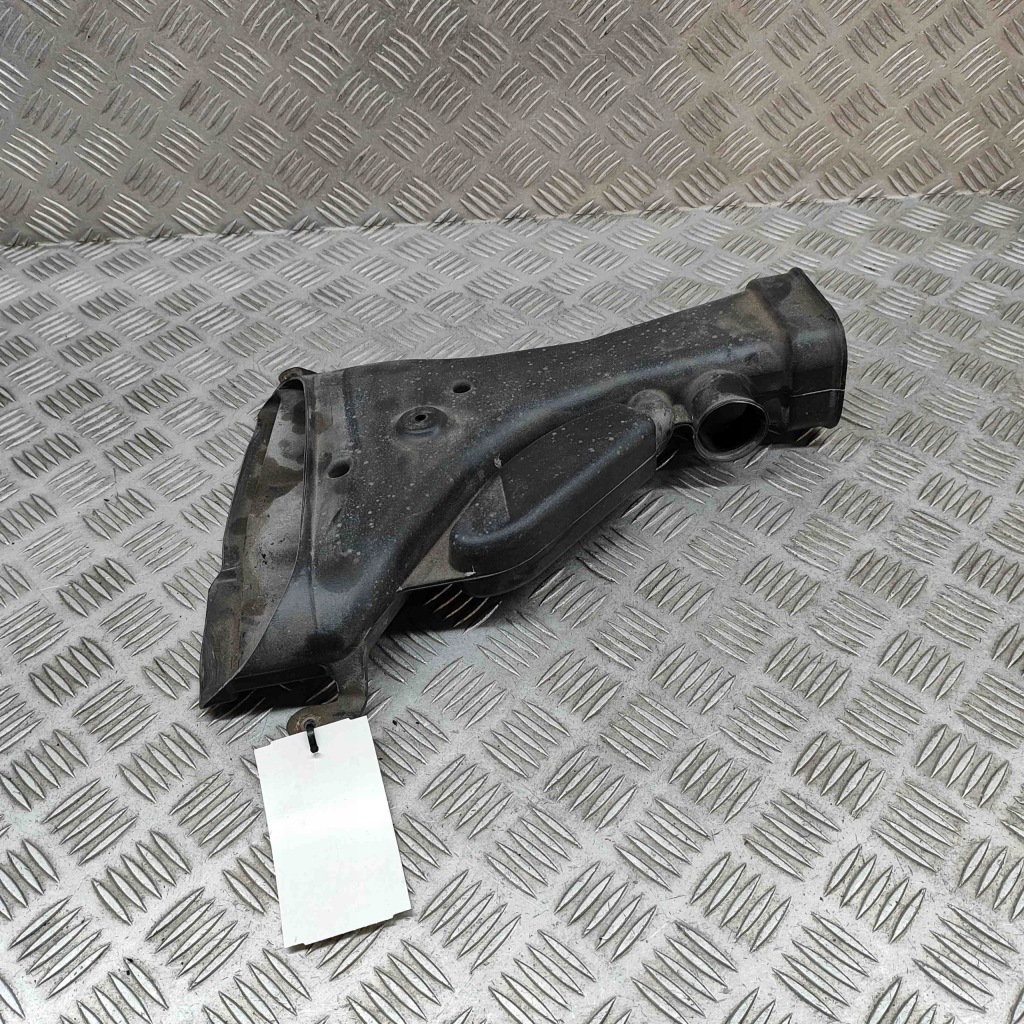 Купить 2010 lexus rx 450h часть трубы впуска воздуха 1775231110