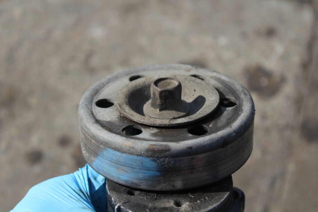 фото №4, Натяжитель ремень генератора avensis verso corolla verso rav 4 ii 2.0 d4d 1cd