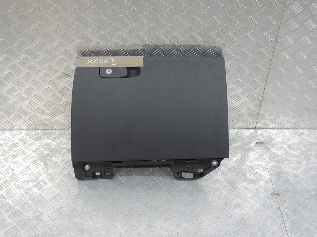 фото №1, Volvo xc60 ii бардачок пассажира europa