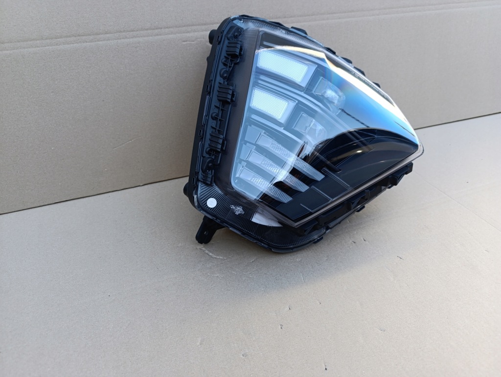 фото №4, Hyundai kona ii 23- лампа правая перед передняя фара full led idealny