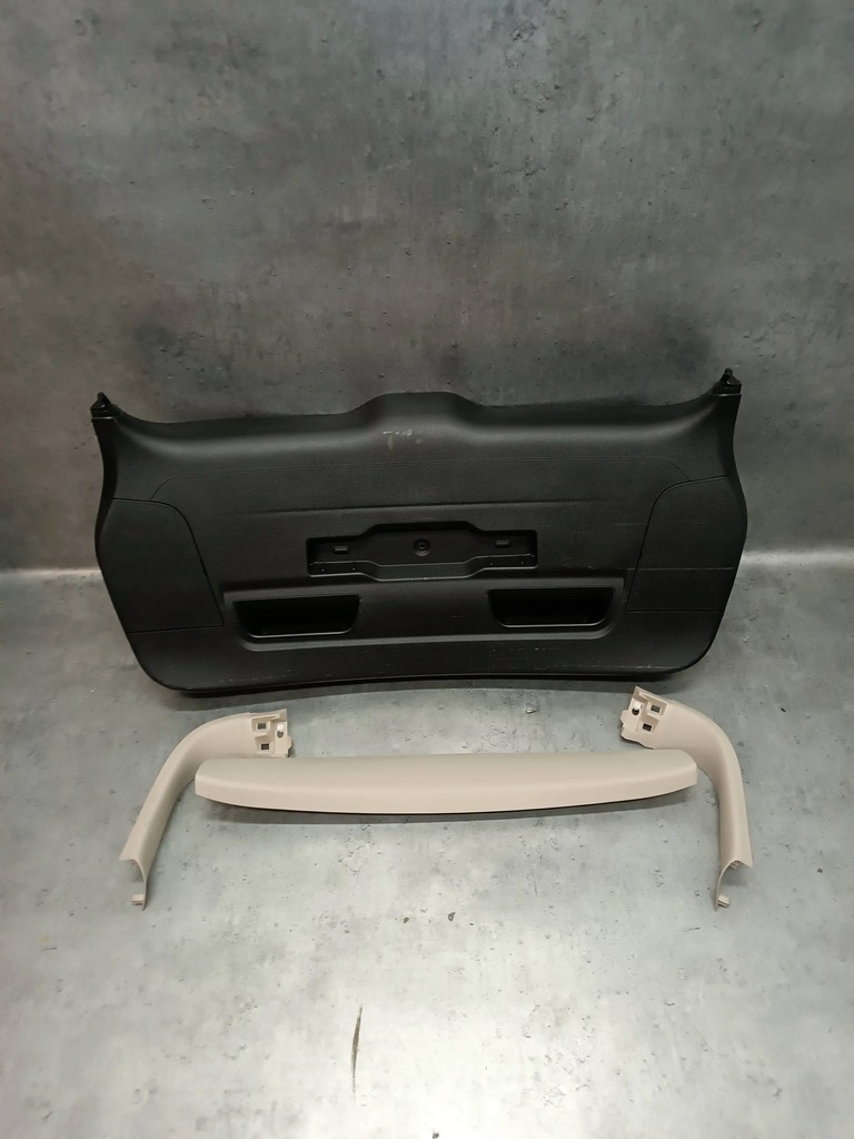 фото №1, Bmw 2 f46 обивка багажника