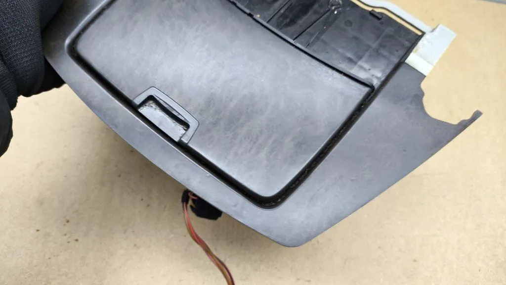 Попільничка bmw 7 e65, e66, e67 210607 3.0l дизель 170kw 2007 Київ