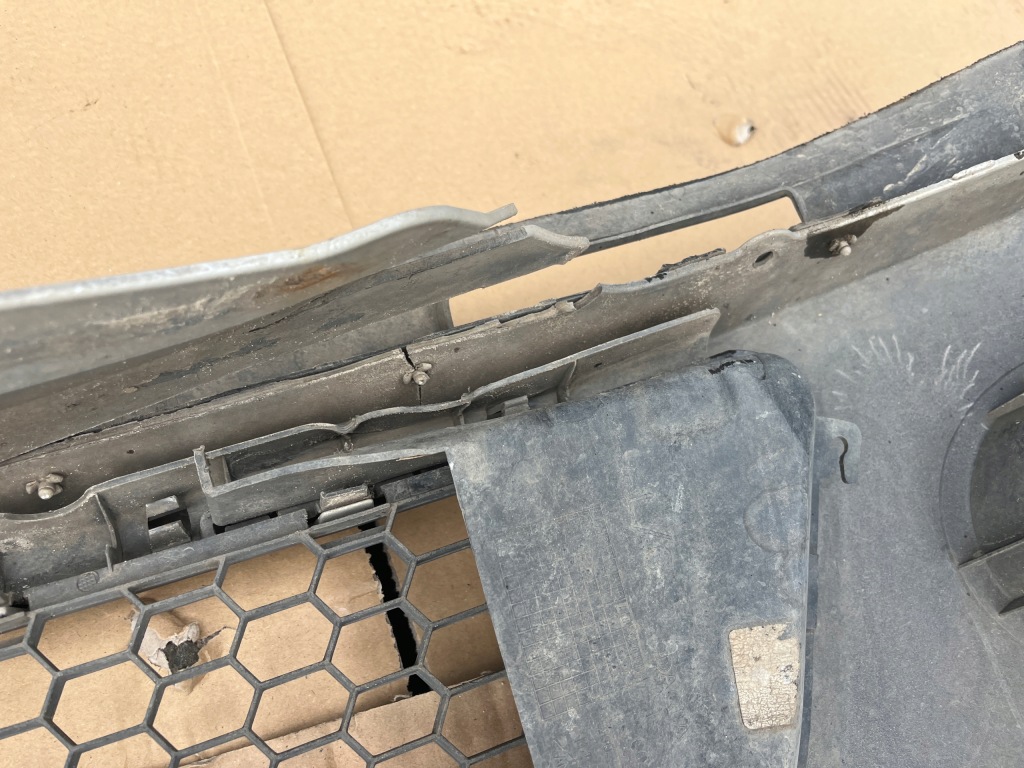 Купити Бампер передній dacia sandero i 2008-2012 ted69