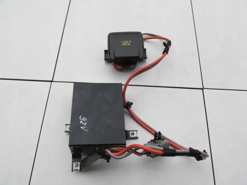 фото №1, Преобразователь 230v 12 v c-max mk2 grand