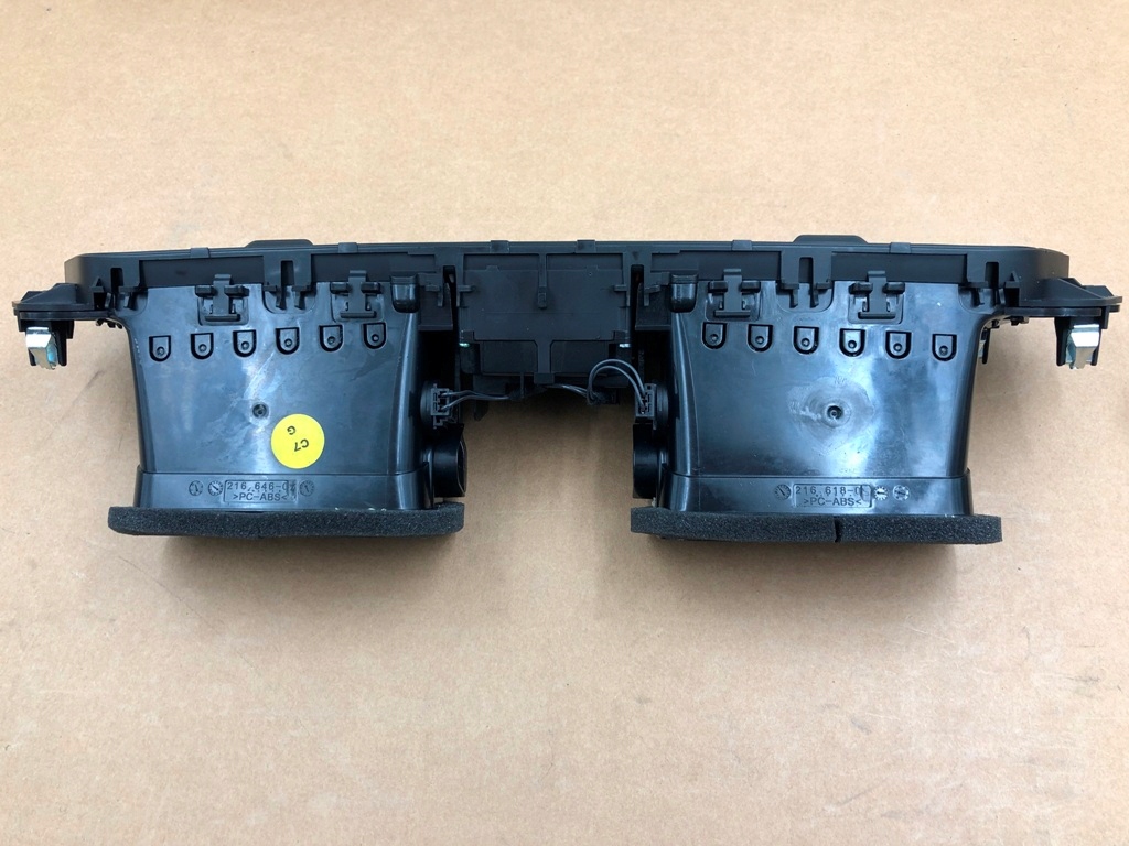 Решётка средняя воздуха впуск выход 9462387 do serii x5 g05 x6 g06 x7 g07 Киев