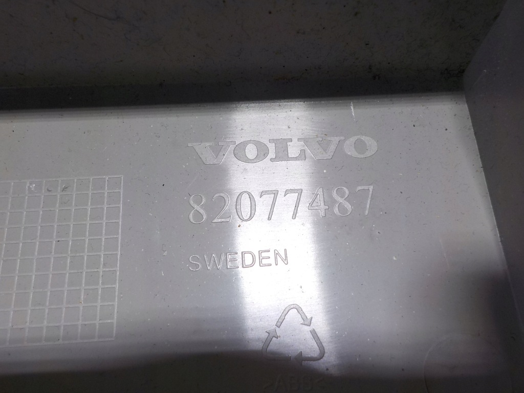 фото №4, Volvo fh480 пластик перемикач 82077487