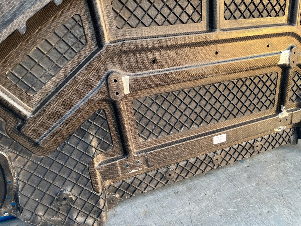 фото №10, Audi r8 spyder 4s9 захист плита підвіска карбон