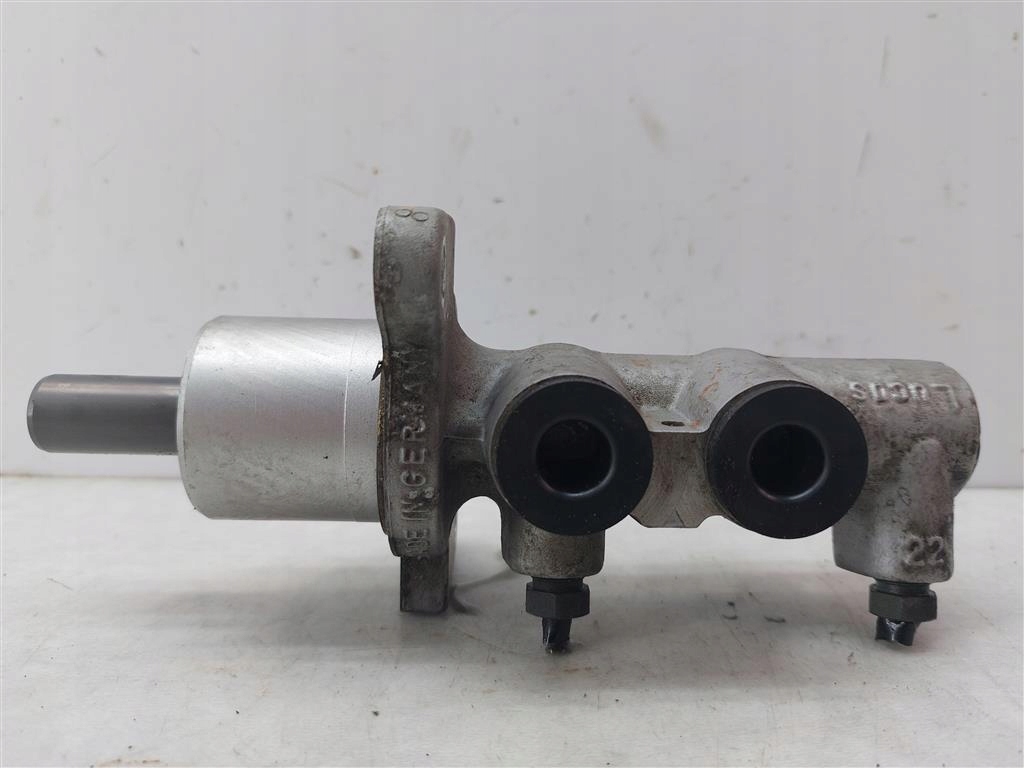 Купити Насос гальмівна alfa romeo gt 2,0 165km 2003-2010 lucas