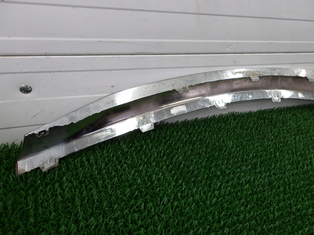 фото №4, Dacia sandero i 08-12 молдинг решётка перед хром оригинальный номер