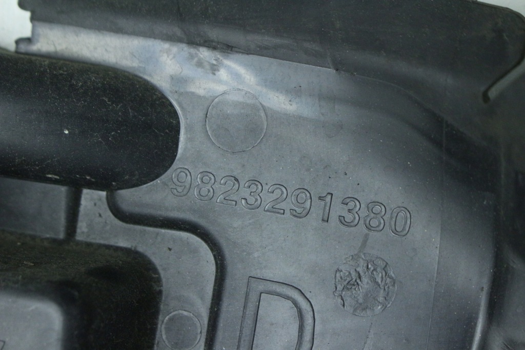 фото №6, Правая воздуховод воздуха 9823291380 peugeot 208 ii