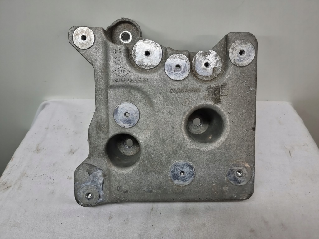 фото №1, Renault kadjar кронштейн опора аккумулятор