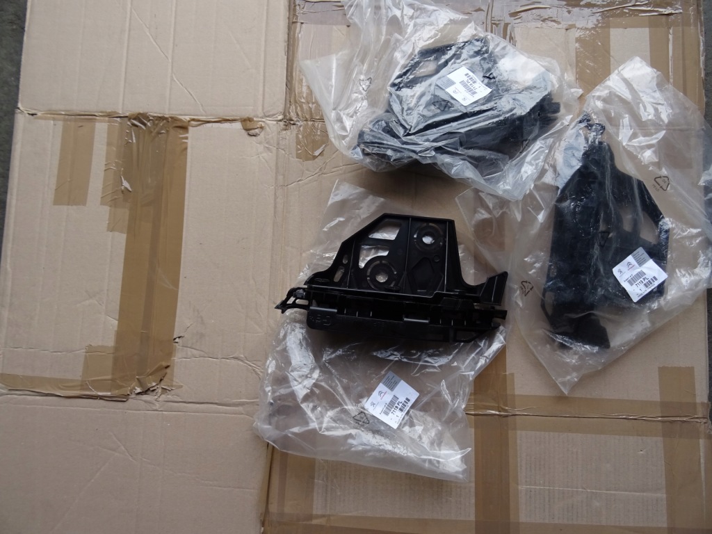 фото №1, Peugeot 3008 i направляющая левый 9684022080