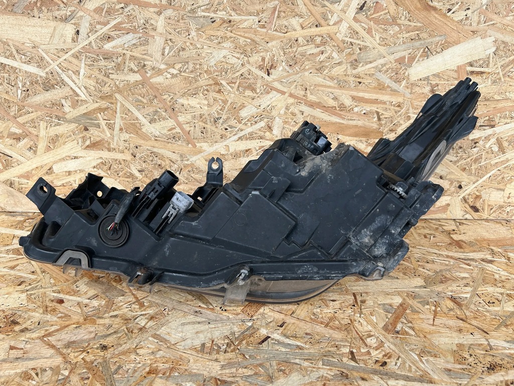 фото №13, Toyota corolla e210 e21 2020 лампы передние