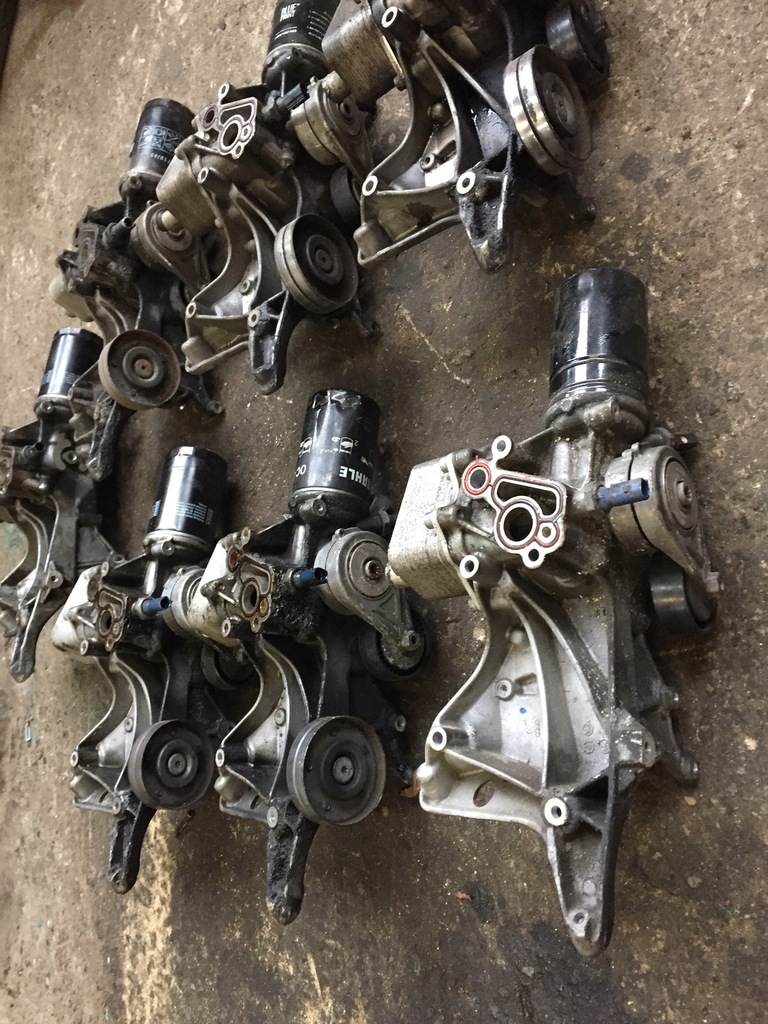 фото №7, Audi a4 b8 a5 8t основание фильтра масла 06h903143e