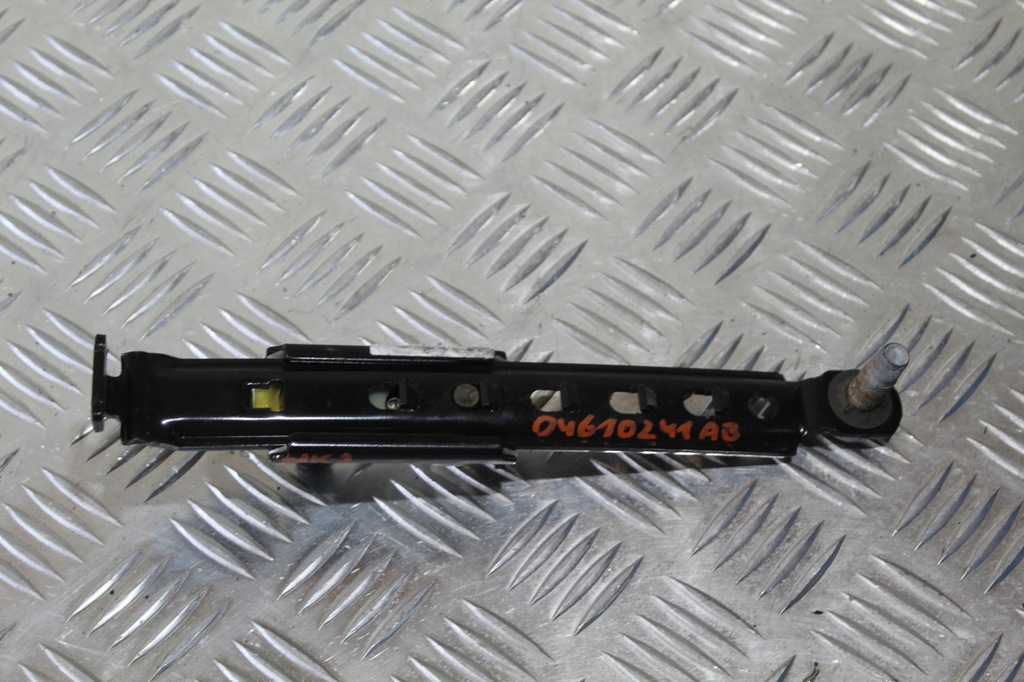 фото №1, Регулировка поперечина jeep grand cherokee wk2 iv