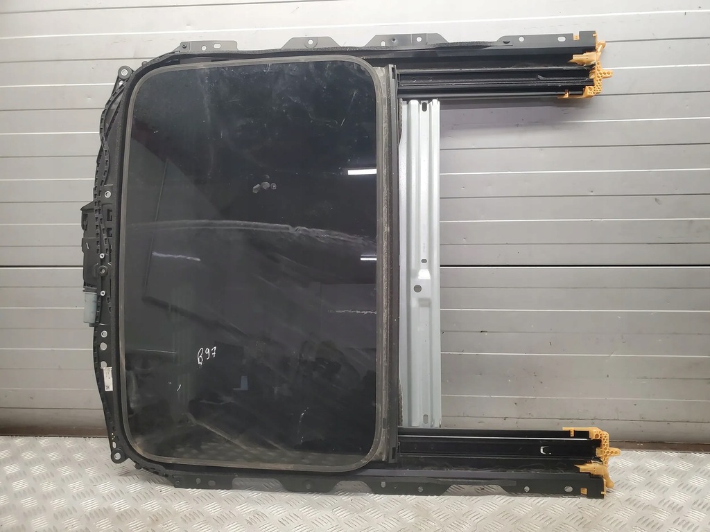 фото №1, Audi a4 s4 b9 8w5877041a люк