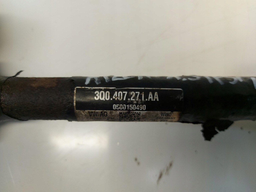 Seat ateca 575 привідний вал ліва перед 3q0407271aa в Україні