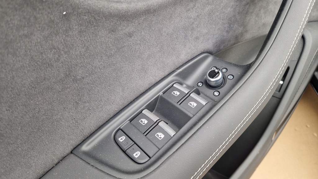 фото №10, Сидіння заднє сидіння audi q7 lift s-line шкіра alcantara електрика jak nowe kpl