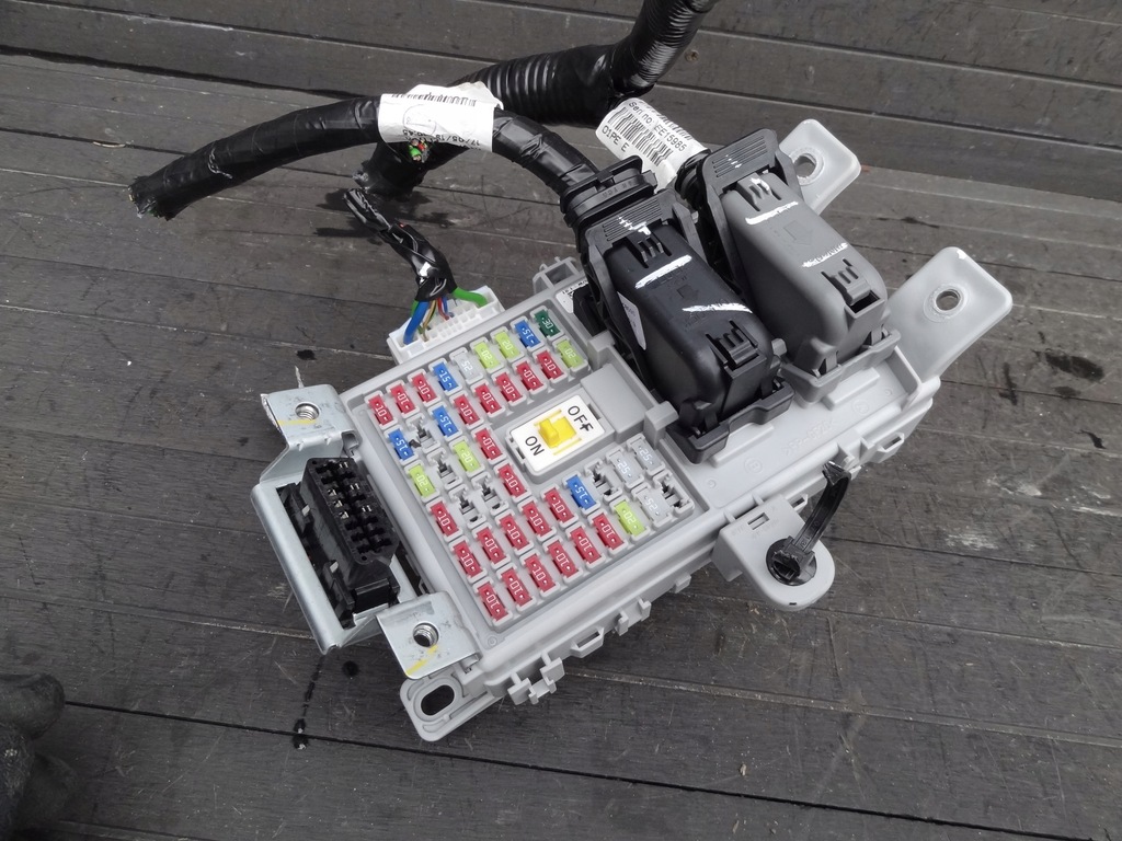 фото №1, Hyundai i20 ii 2019 1,2 коробка предохранителей org