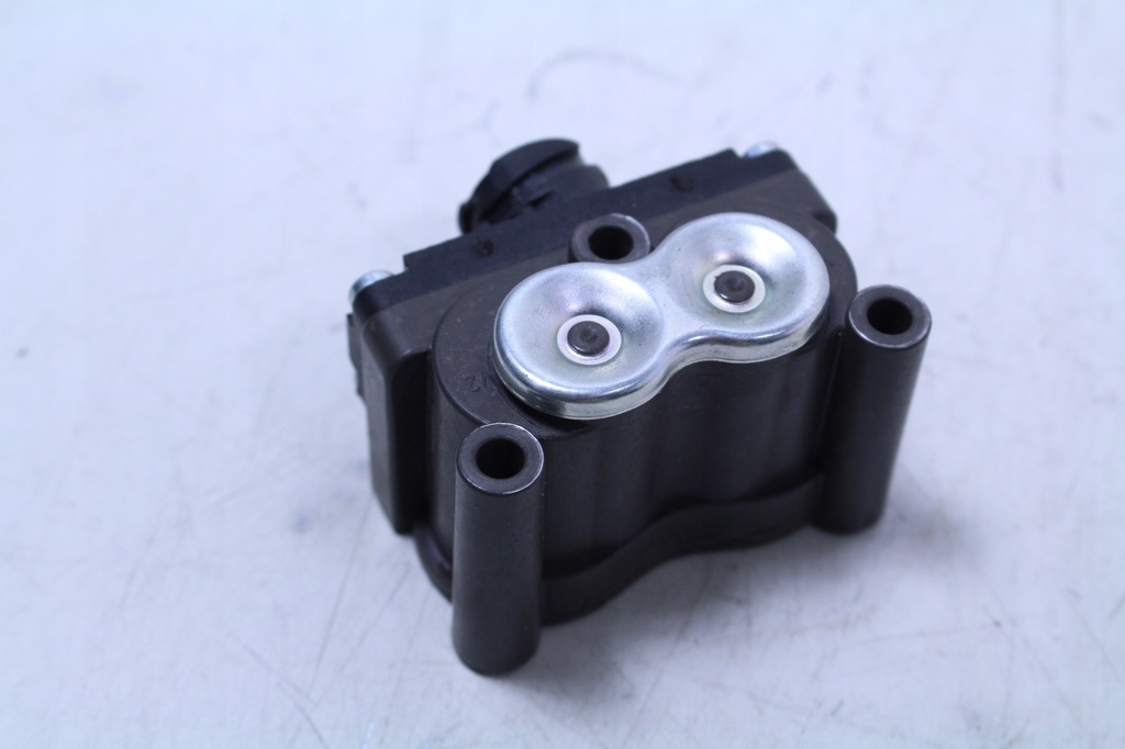 фото №1, Клапан електромагнітний mercedes a9452600057