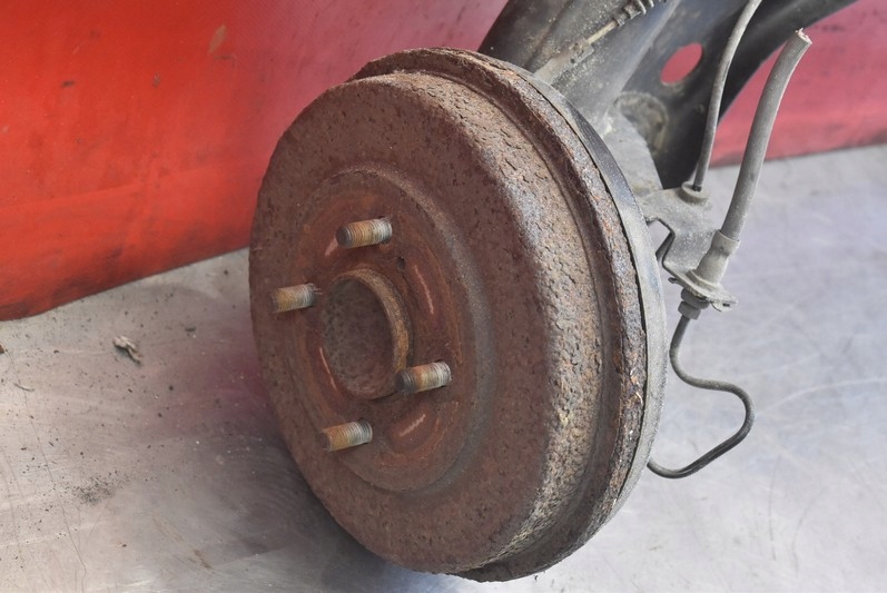 фото №7, Oś задняя задняя балка ford b-max 1.4 16v 90 km 08-17