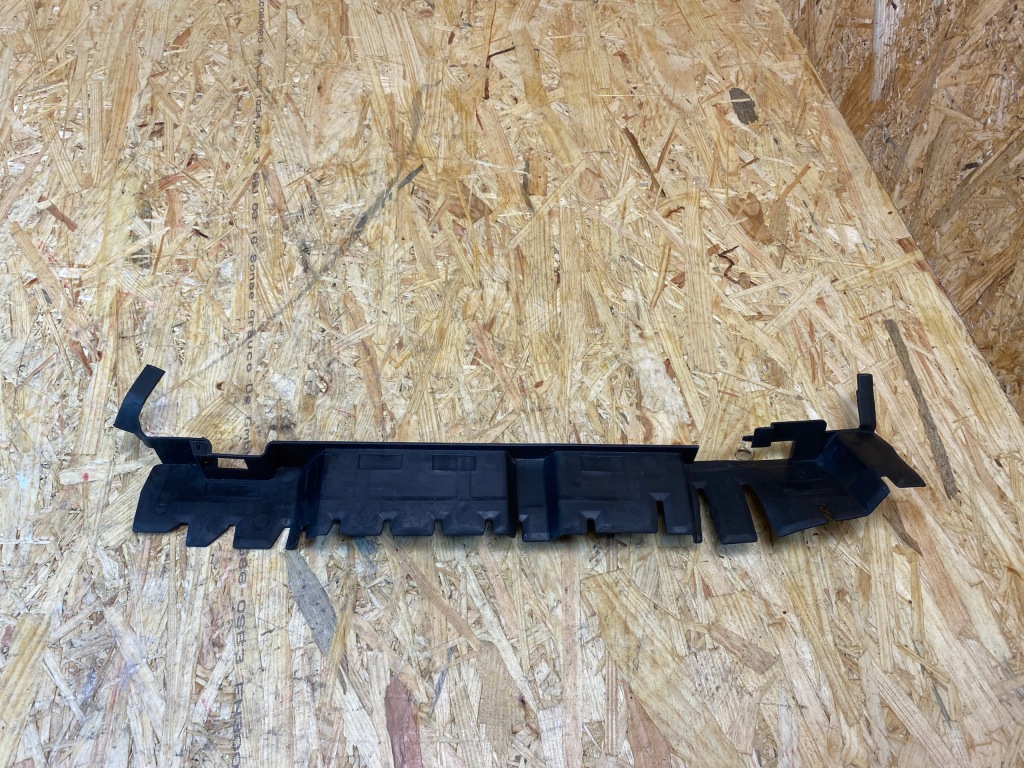 фото №7, Впуск воздуховод воздуха перед левая audi a1 82a 82a121331a 2018-