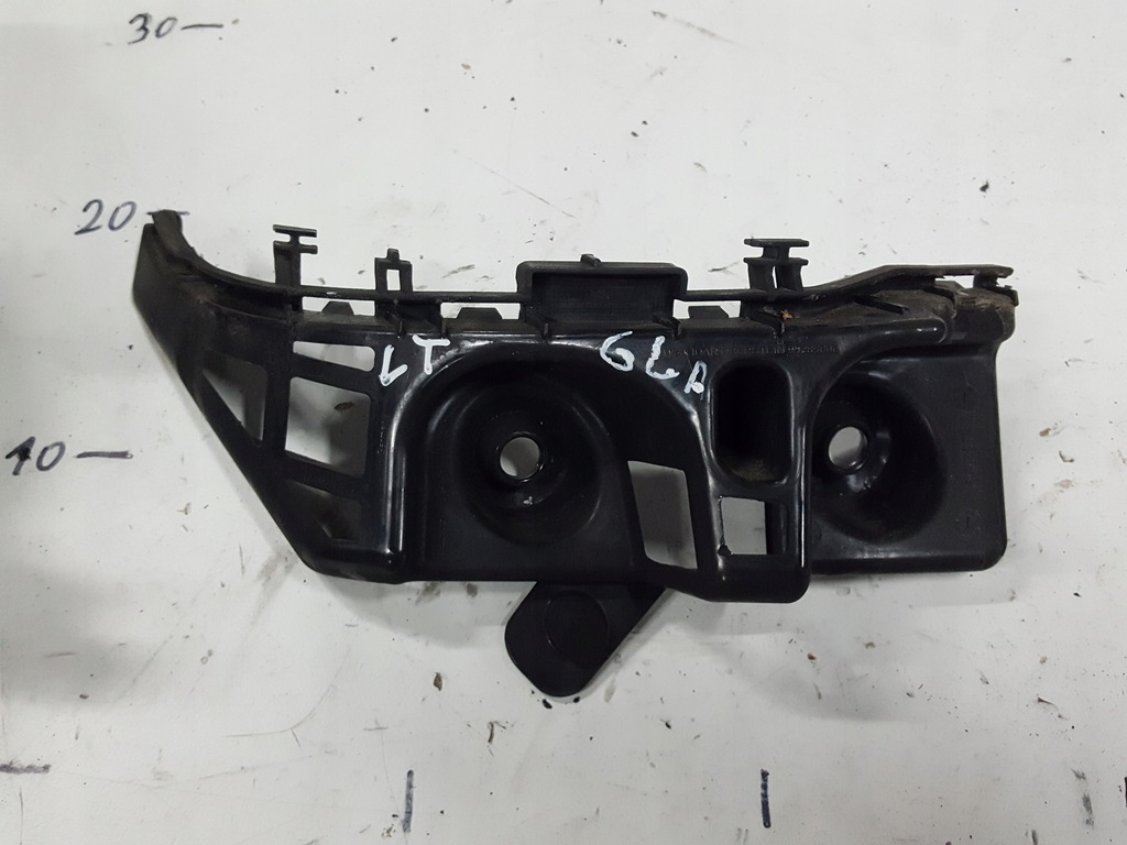 фото №1, Mercedes gla w156 x156 направляющая бампера левый задняя