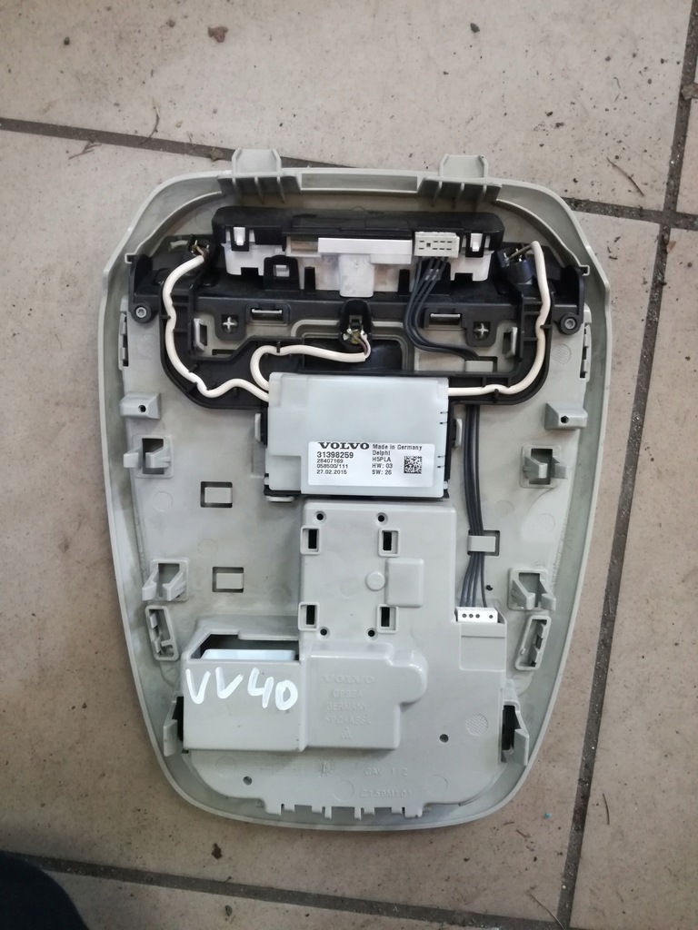 фото №9, Volvo v40 ii 2012 - 2019 rok лампа освітлення кабіни 31398259