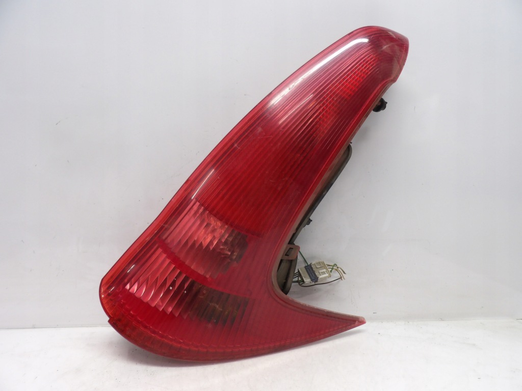 фото №1, Лампа правая задняя peugeot 206