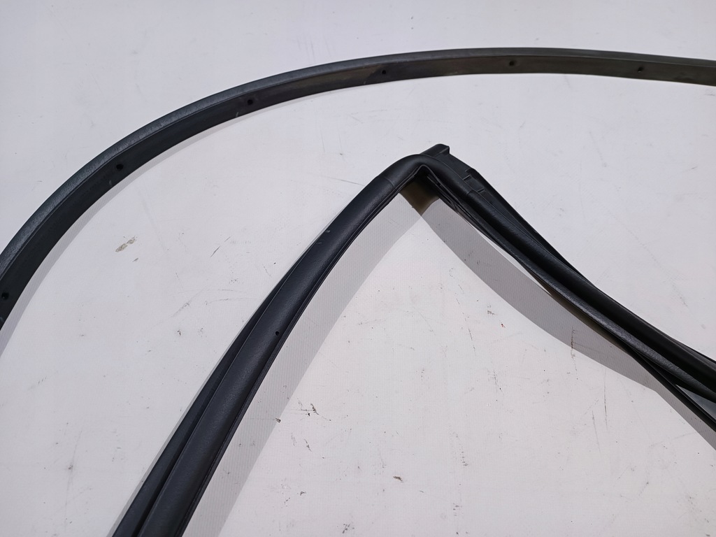 фото №8, Прокладка двері лівий задня dodge charger 2015-