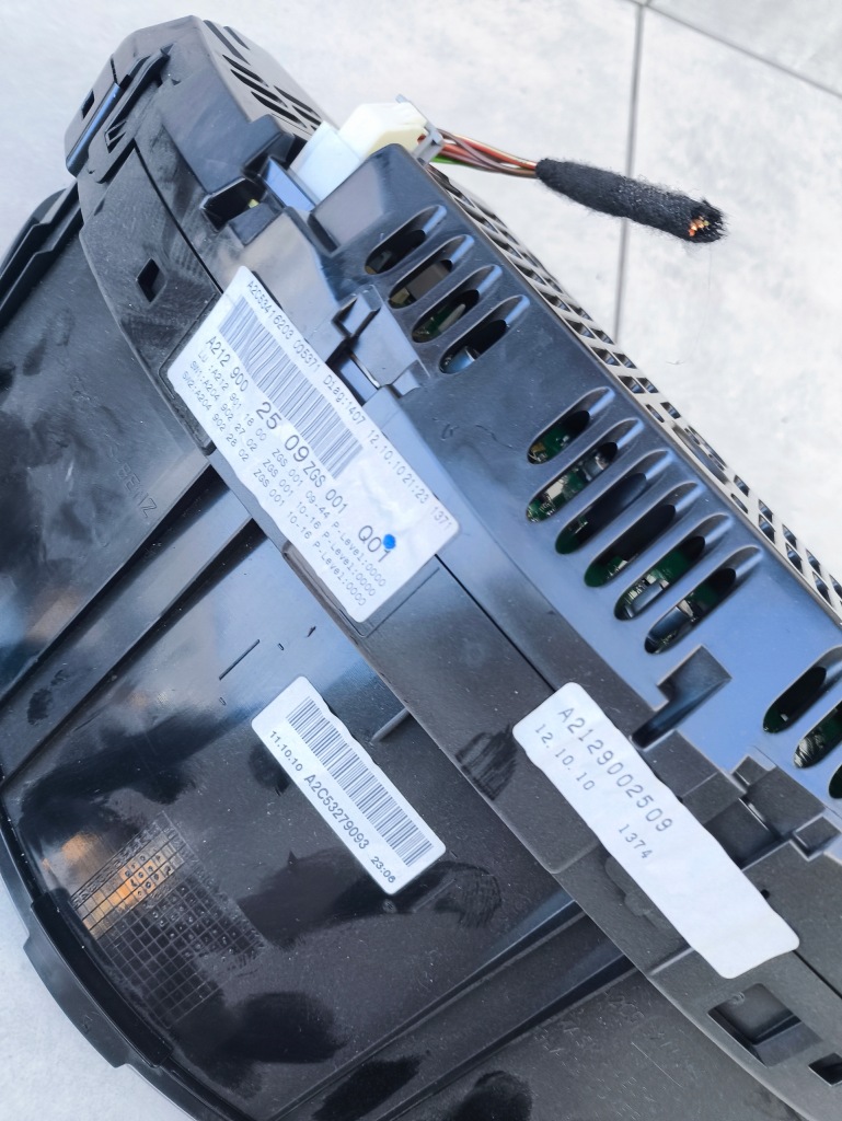 Купити Mercedes w212 панель mercedes w212 2.2 cdi a2129002509 ?