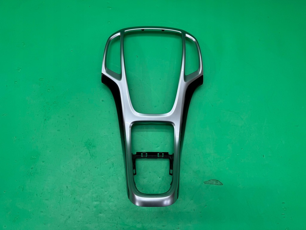 фото №1, Рамка радіо захист консолі dekor 13349237 opel astra j iv 09- europa