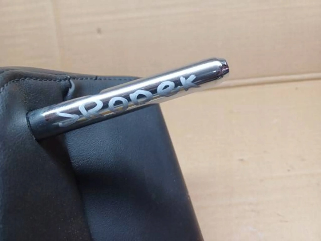 фото №5, Skoda superb iii подголовник задняя задний средний сиденье