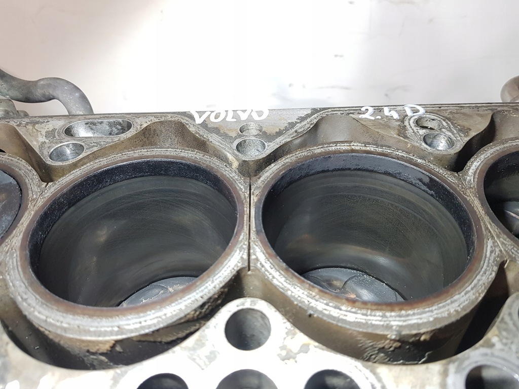 фото №8, Dół двигуна volvo v70 xc70 xc90 2.4d d5244t 163km