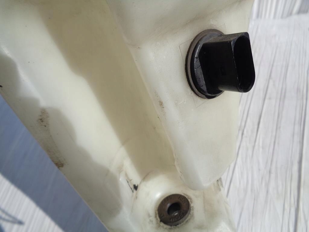 фото №8, Бак омивача 4h0955451a + помпа audi a8 s8 d4 4h 14-17r.