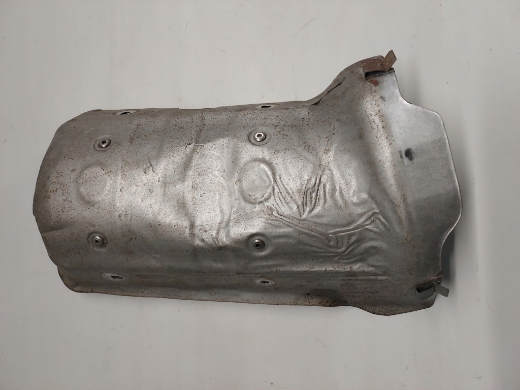 фото №1, Защита тепловая катализатора mercedes gla cla a2701420020