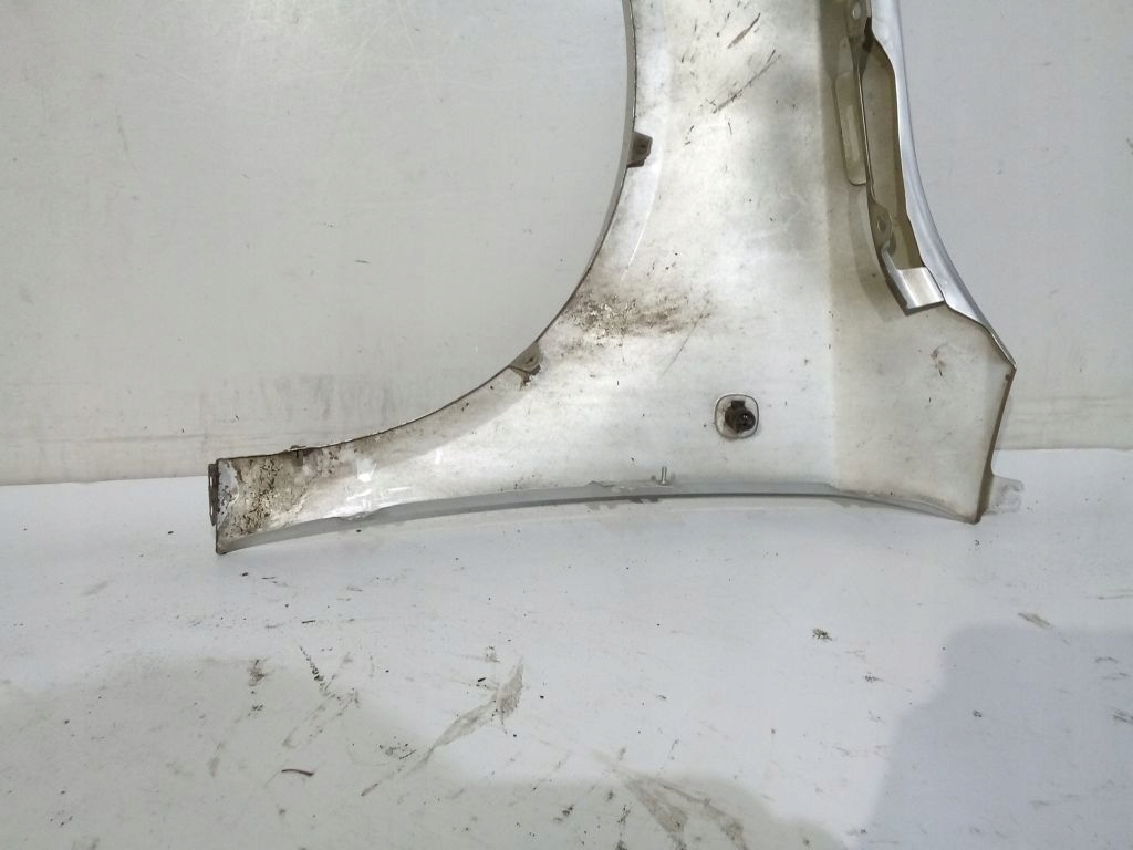 Skoda fabia 2 2 крыло правая  la7w в Украине