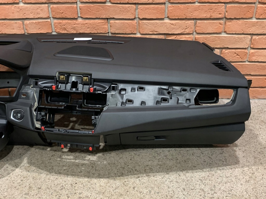 фото №3, Bmw 2 f45 f46 приборная панель приборная панель консоль оригинал hud