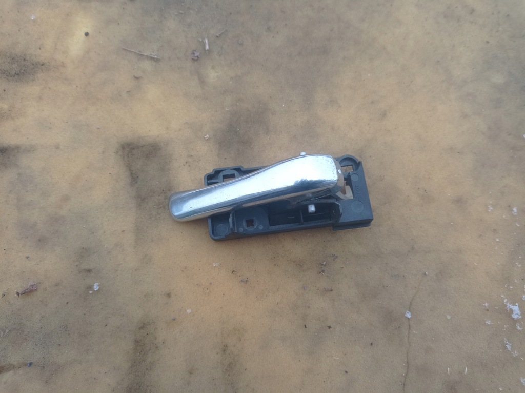 фото №1, Alfa romeo 147 3d - ручка внутренняя правый перед