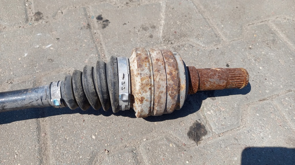 фото №3, Приводной вал левый задняя volvo xc70 p30681132