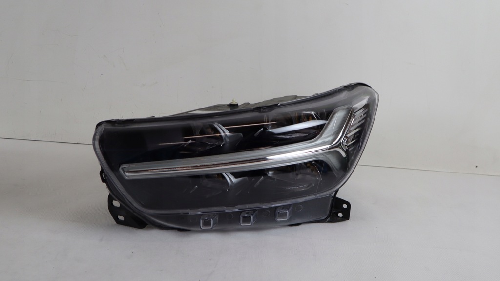 фото №1, Volvo xc40 лампа левая перед 31655988