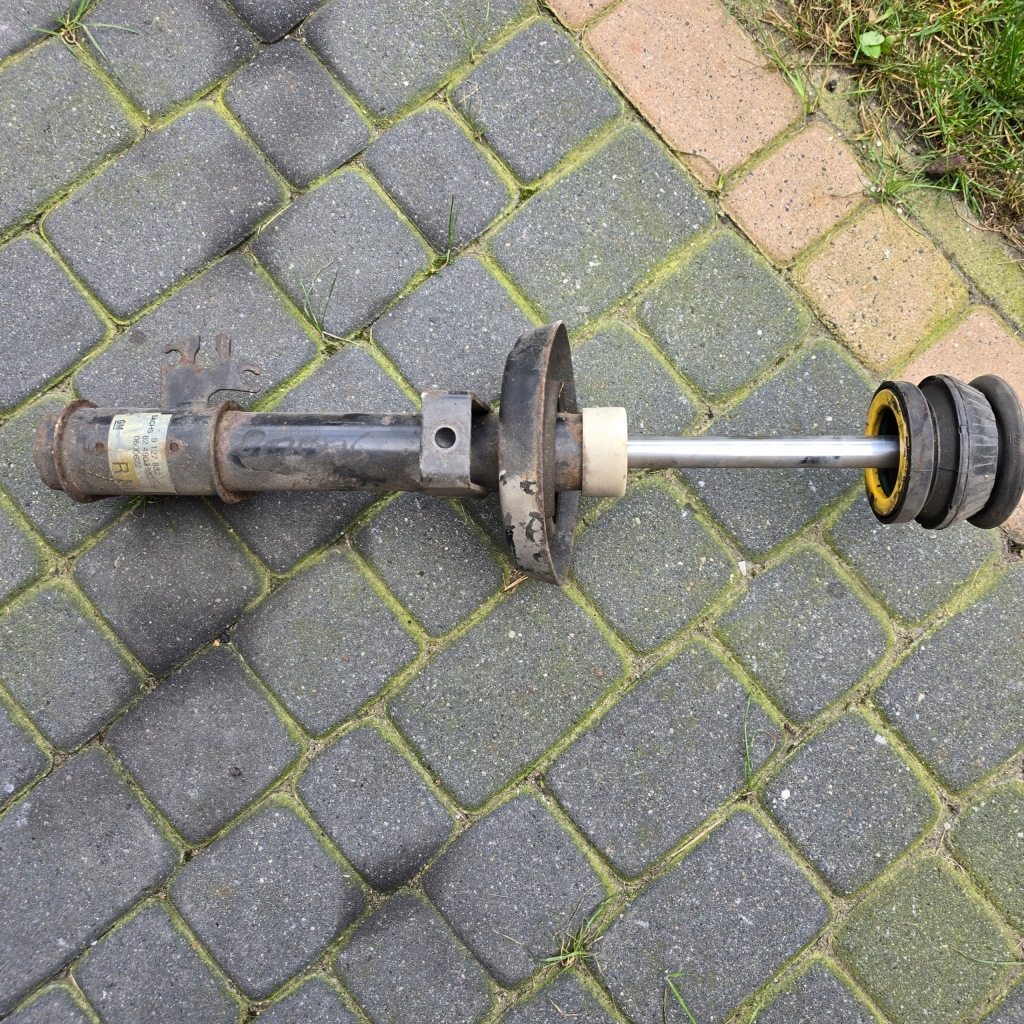 Купити Амортизатор перед opel omega b c 9127832