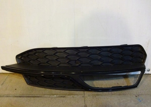 фото №6, Решітка w бампер audi a3 s-line права