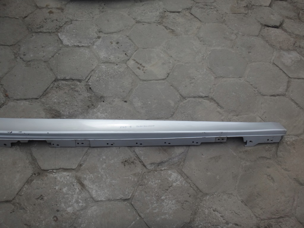 фото №1, Молдинг поріг права bmw f30
