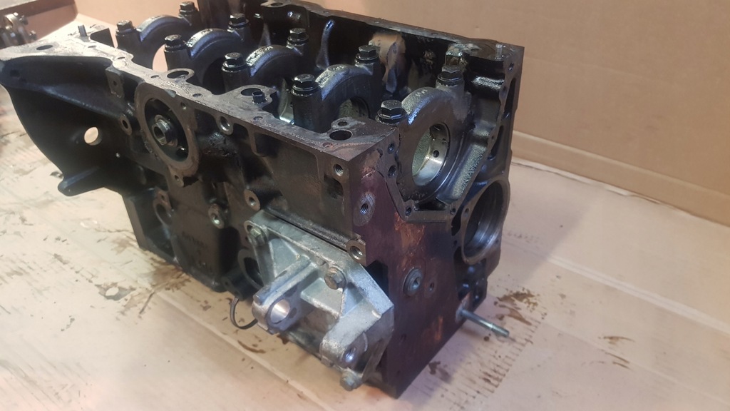 фото №4, Peugeot 307 1.6 16v блок двигателя nfu