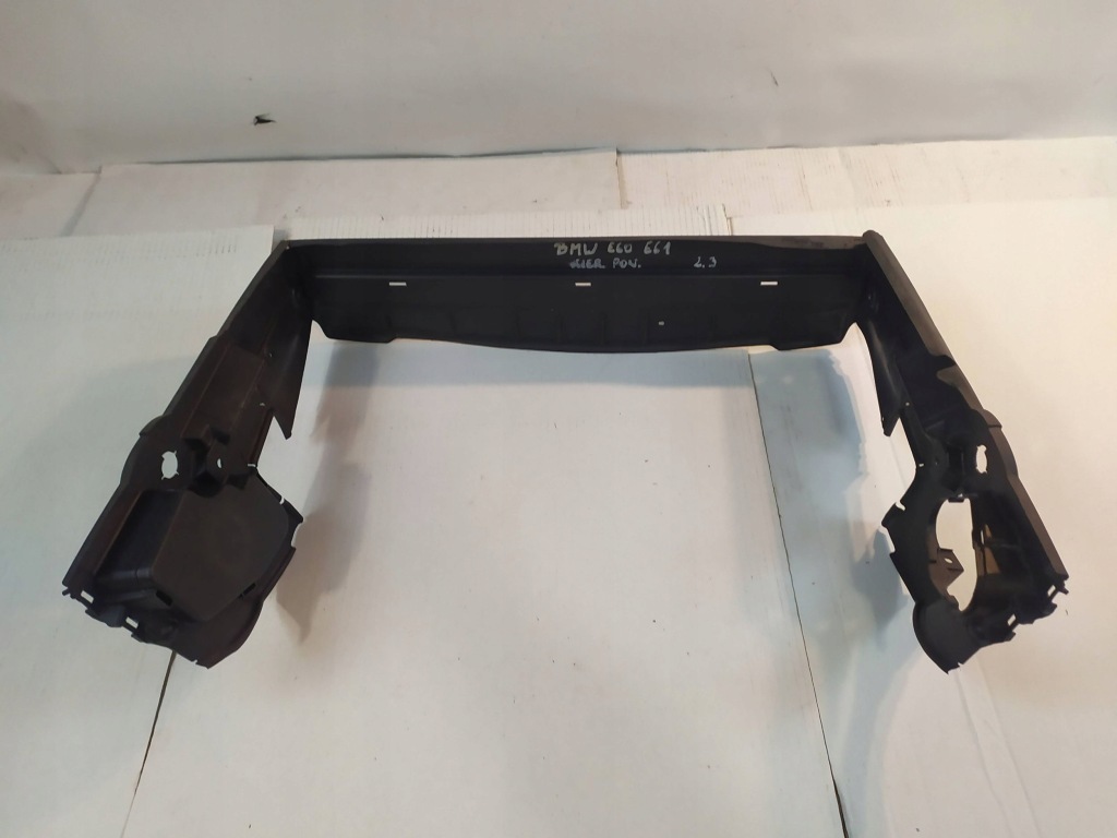 Накладка радиатора впуск воздуха bmw 5 e60 e61 Недорого