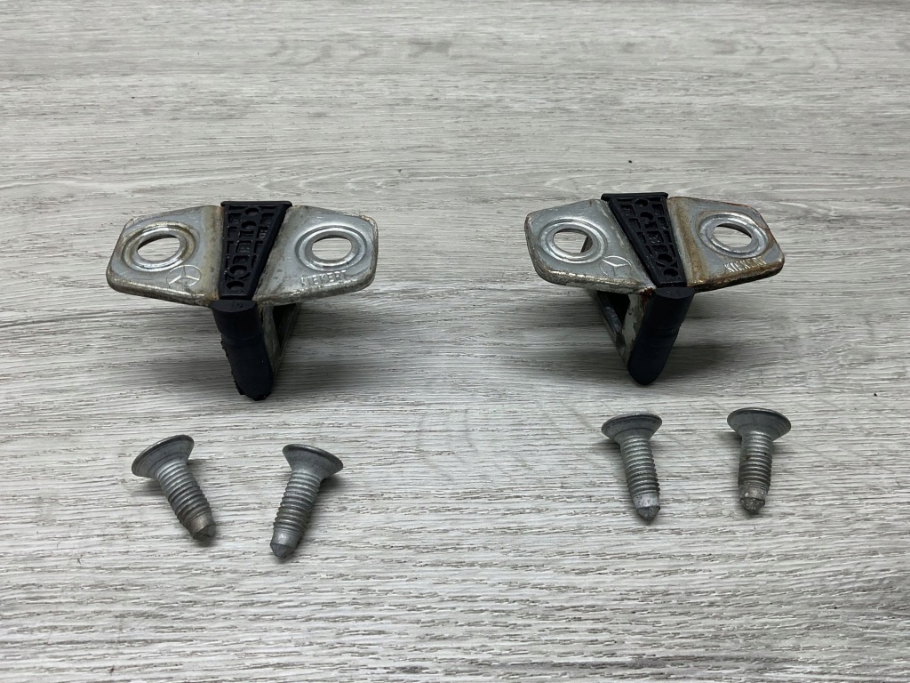 Ушко замка дверь mercedes-benz sl r129 1247200004 a1247200004 Недорого