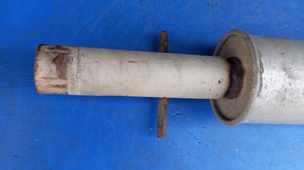 209191 volkswagen golf iv 4 2.3 гаситель средний e1036347 Цена