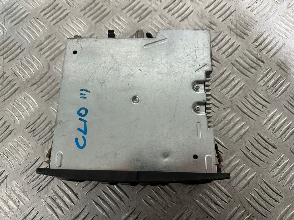 фото №10, Renault clio iii радио 8200483757