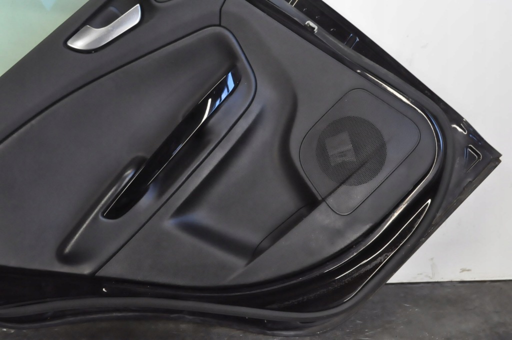 Alfa romeo giulietta дверь левый задний  задние hb 5d Доставка